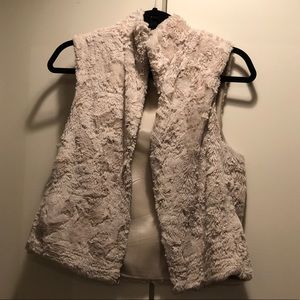 Aqua Faux Fur Vest in a light tan/cream color